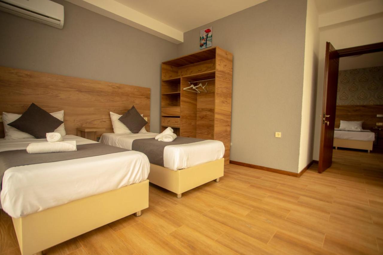 Pollux Hotel บาทูมิ ภายนอก รูปภาพ