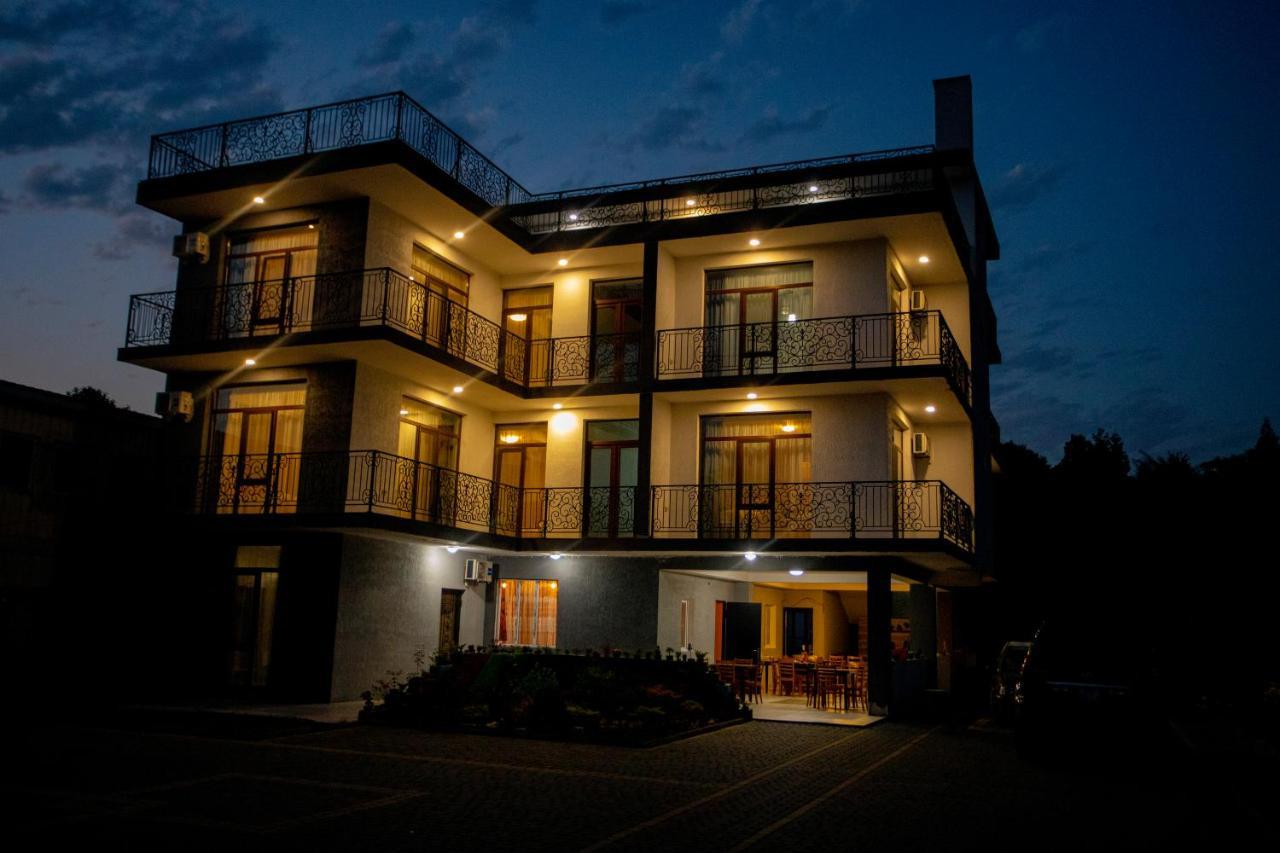 Pollux Hotel บาทูมิ ภายนอก รูปภาพ