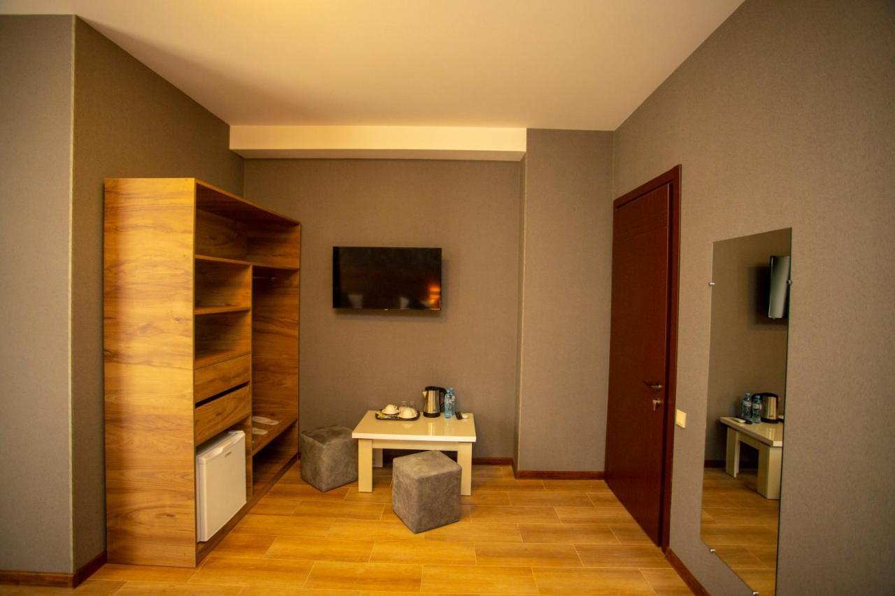 Pollux Hotel บาทูมิ ภายนอก รูปภาพ