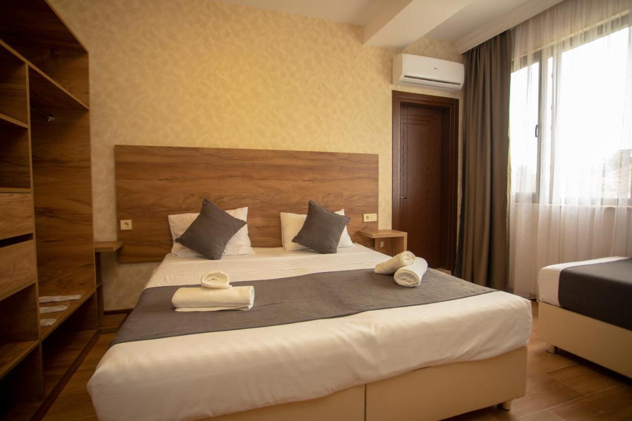 Pollux Hotel บาทูมิ ภายนอก รูปภาพ