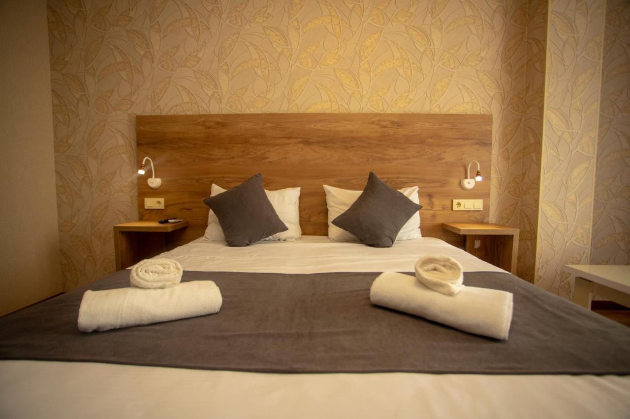 Pollux Hotel บาทูมิ ภายนอก รูปภาพ