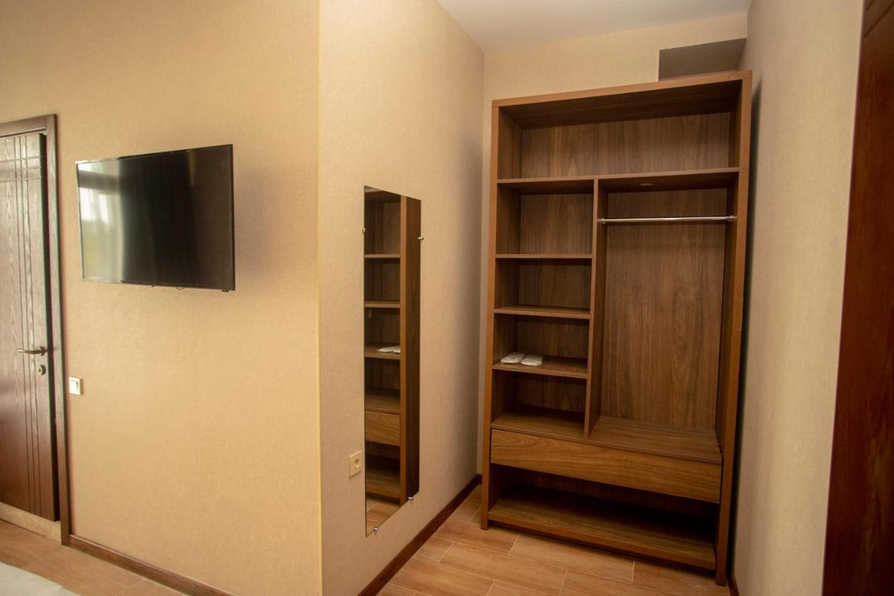 Pollux Hotel บาทูมิ ภายนอก รูปภาพ